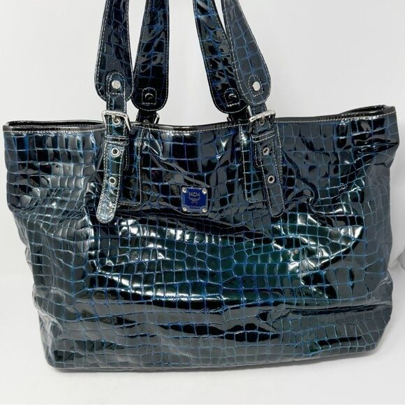 MCMBlue Crocodile Embossed Patent Calfskin Double Pocket Tote Bag Adjustable